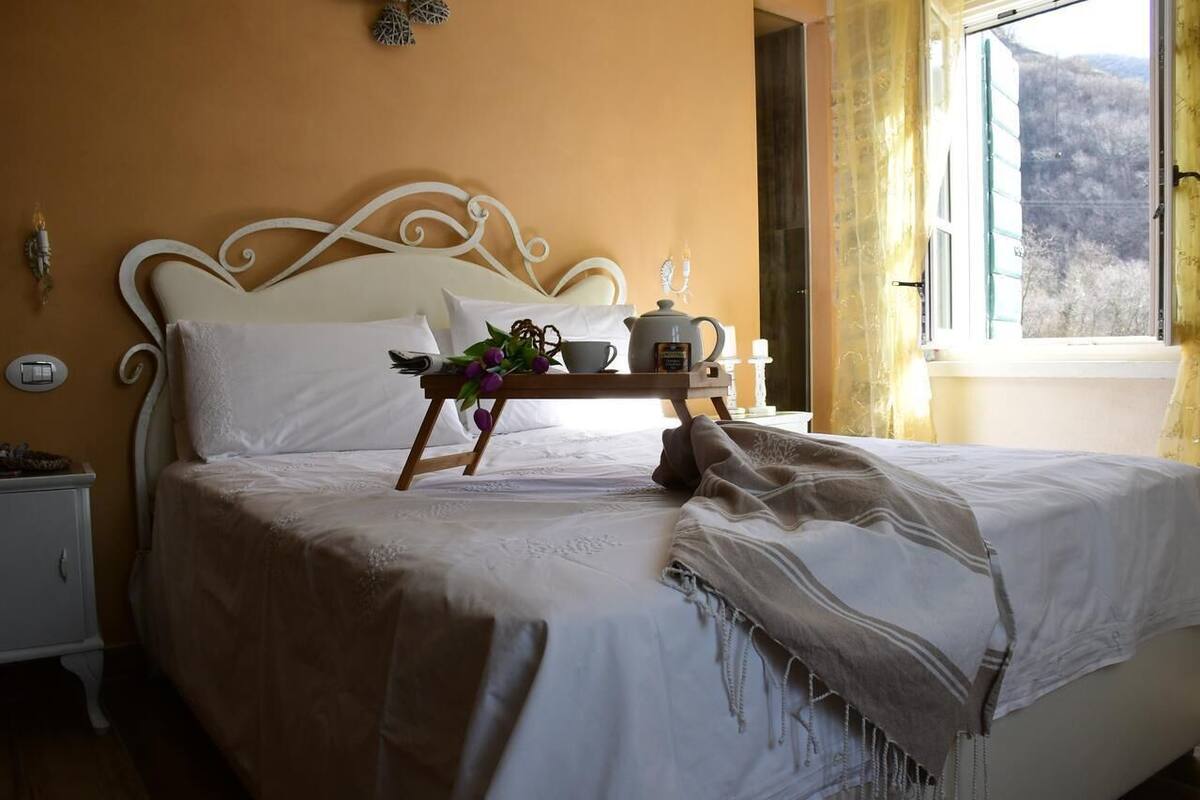 Suite | WiFi (free), bed sheets