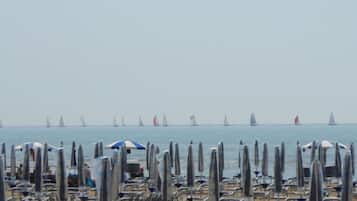 Private beach nearby, sun-loungers, beach umbrellas