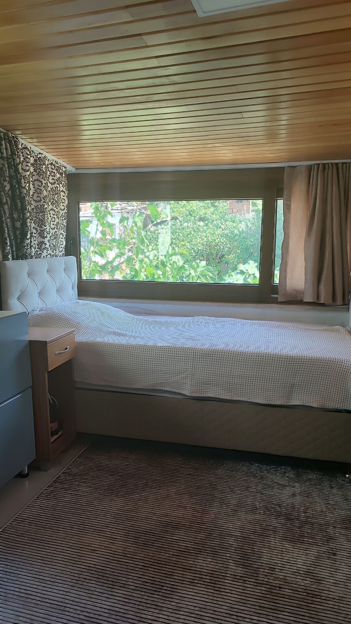 Classic Studio Suite, Garden View