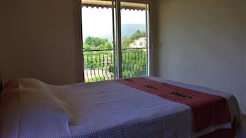 2 bedrooms, in-room safe, blackout curtains, soundproofing