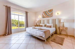 4 bedrooms, in-room safe, iron/ironing board, free WiFi