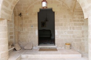 Interior - Villa Galeasi - Splendid Villa with swimming pool, bowling alley, greenery, relaxation ... (Grottaglie)