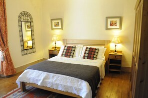 2 chambres, fer et planche Ă repasser, lit parapluie, Wi-Fi gratuit