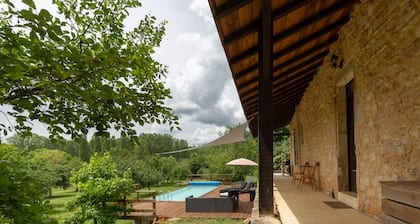 The Millerâs Cottage, retraite confortable, 5 couchages, piscine privĂ©e, Wifi gratuit