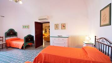 2 chambres, Wi-Fi gratuit, draps fournis