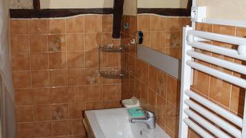 Een douche, een haardroger