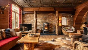 TV, fireplace, DVD player, table football