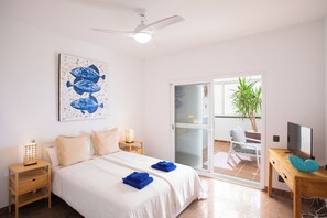 2 bedrooms, in-room safe, iron/ironing board, free WiFi - PENTHOUSE 120m2, 200m from the beach, panoramic sea and village view (Morro Jable)