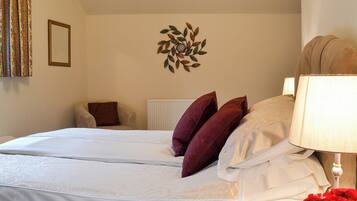 4 bedrooms, bed sheets