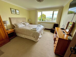 2 Schlafzimmer, Bügeleisen/Bügelbrett, Reisekinderbett, kostenloses WLAN