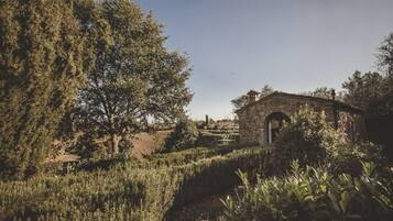 Enceinte de lâhĂ©bergement