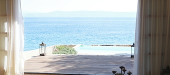 Fantastisk omgivelse ved havet - Infinity-pool