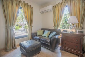 Televisión y reproductor de DVD 