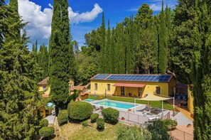 A heated pool - Luxury Tuscan Hideaway with Heated Swimming Pool (Chiusi)