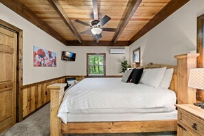 2 soverom, strykejern/-brett, wi-fi (inkludert) og sengetøy