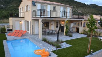 Piscine extérieure, piscine chauffée