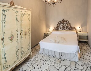 3 chambres, Wi-Fi gratuit, draps fournis