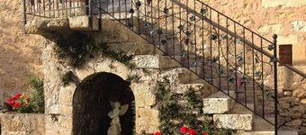 The Apartment - converted stone barn idyllic spot, sleeps 5, free WiFi