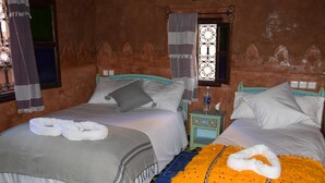 Soundproofing, WiFi (free), individually decorated - Gîte Assafar (Kelaat M'Gouna)