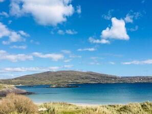 Beach nearby - Siobhan's Luxurious  Cottage (Castlecove)