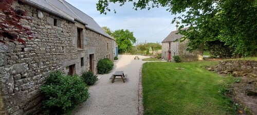 Gîte de caractère - Randonnée pédestre, vélo, plages, Dinan médiéval, Mont Saint Michel