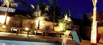 Villa Harmonia Blue. Välimeren. Moderni. Ylellinen. Ilmainen Wi-Fi, ilmastointi, SAT-TV