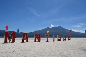 Beach - Cozy 2BR home, Netflix, Starlink wifi,AC, h&c shower, and secured parking (Catarman)