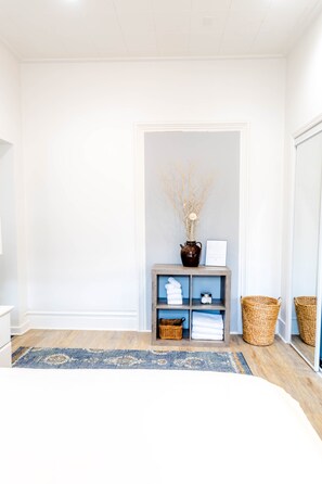 1 bedroom, in-room safe, iron/ironing board, WiFi