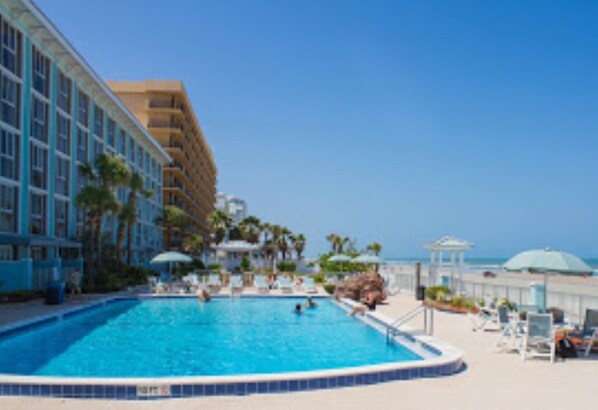 Indoor pool, outdoor pool