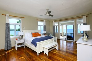 4 habitaciones, caja de seguridad en la habitación y escritorio