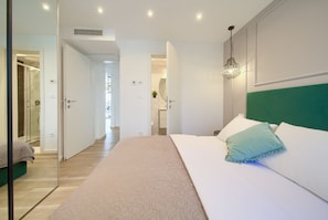 3 bedrooms, soundproofing, Internet - Villa Elegant with heated pool (Kvarner - Vrh) (Vrh)