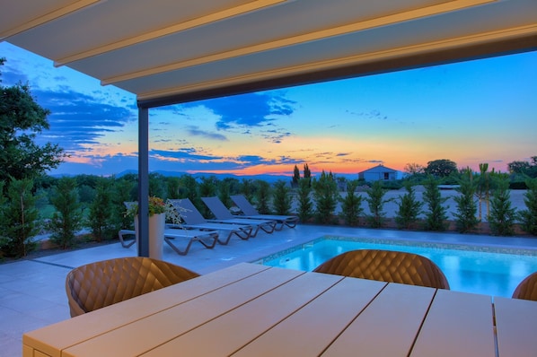 Pool - Villa Elegant with heated pool (Kvarner - Vrh) (Vrh)