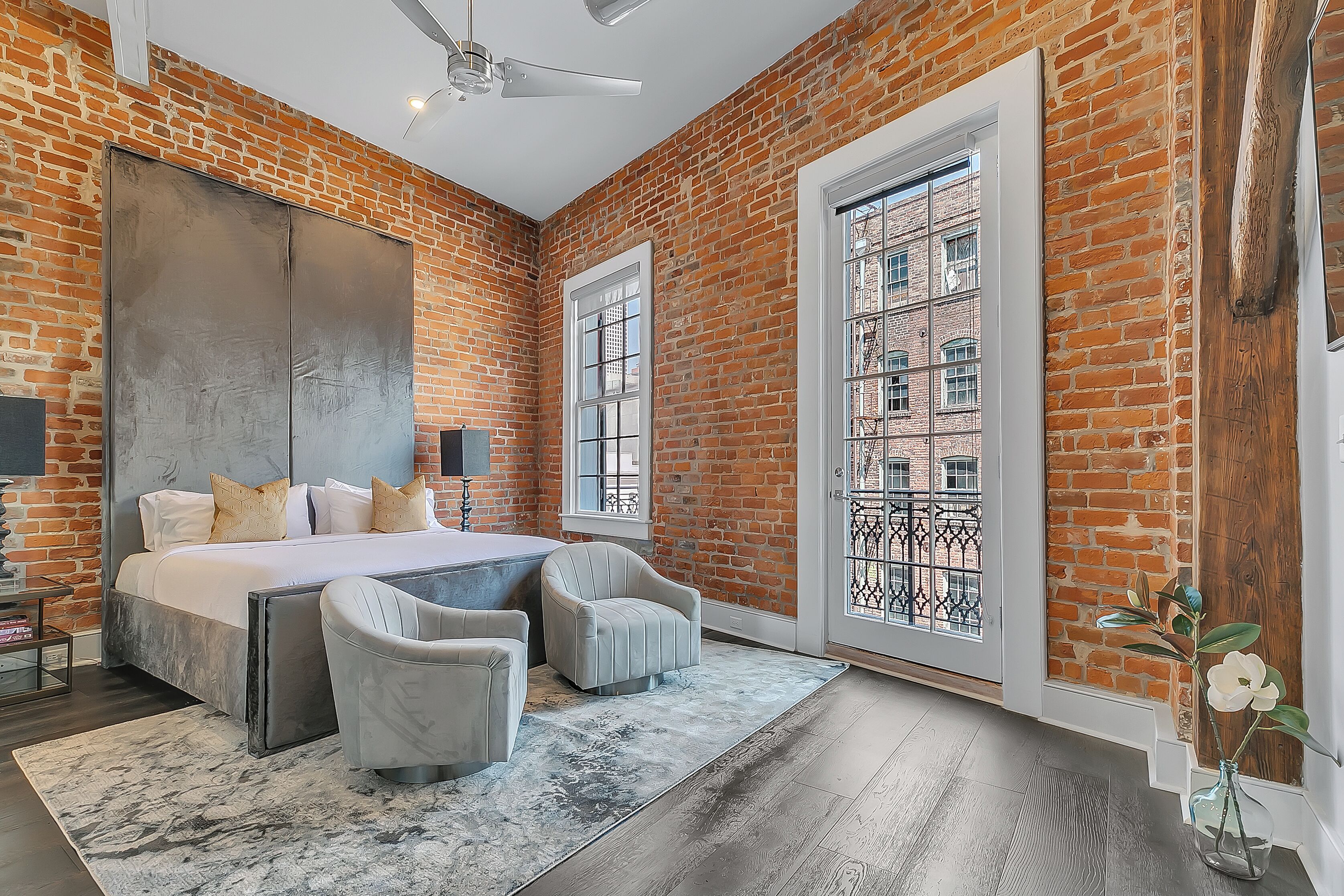 2 bedrooms, iron/ironing board, travel cot, WiFi