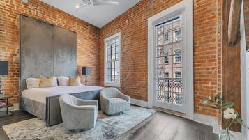 2 bedrooms, iron/ironing board, travel cot, WiFi