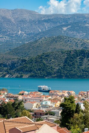 Unclassified image, 2 of 40, button - Alexandra's cozy sea view apartment (Argostoli)