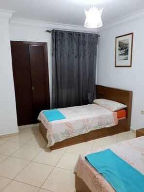 2 chambres, accès au Wi-Fi (inclus)