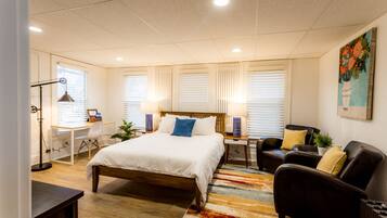 2 chambres, fer et planche à repasser, Wi-Fi, draps fournis