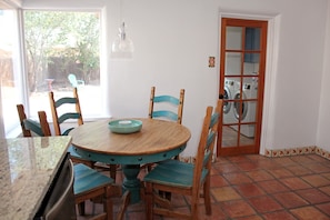 Dining - Charming Gated Adobe in Historic Old Town  (Albuquerque)