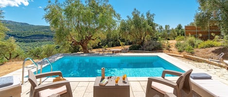 Piscine extérieure