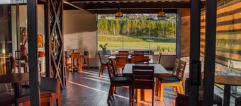 Hotel Rancho Tabachines