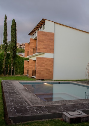 Outdoor pool - Hotel Rancho Tabachines (Zitácuaro)