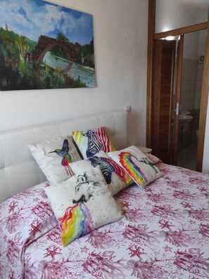 2 Schlafzimmer, Bügeleisen/Bügelbrett, Reisekinderbett, WLAN