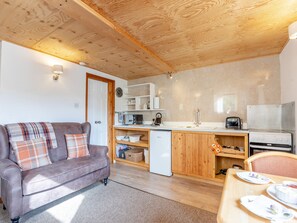 Interior - 1 bedroom accommodation in Berrynarbor, near Ilfracombe (Berrynarbor, near Ilfracombe)