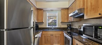 Lodge Condo 24