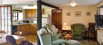 Lower Hameldown-UK12424