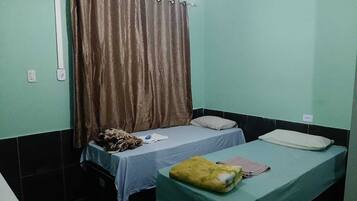 Twin Room | Free WiFi, bed sheets