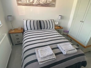 2 chambres, Wi-Fi gratuit, draps fournis
