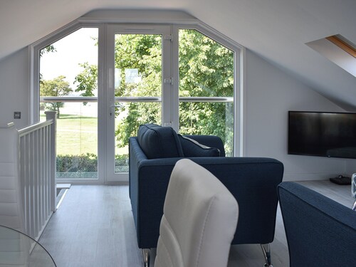 2 bedroom accommodation in St. Lawrence, near Burnham-on-Crouch