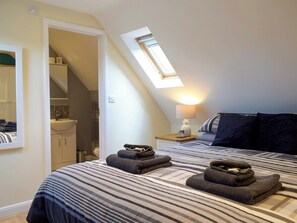 2 bedrooms, free WiFi, bed sheets