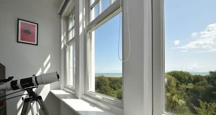 Coastguard's Cottage, Sleeps 6 + 1 dog - Pett Level, near Rye, East Sussex